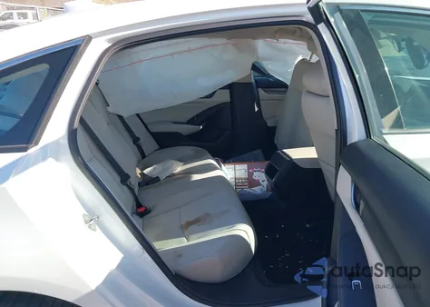 2018 Honda Accord Lx z USA, uszkodzony, nr VIN 1HGCV1F10JA138333